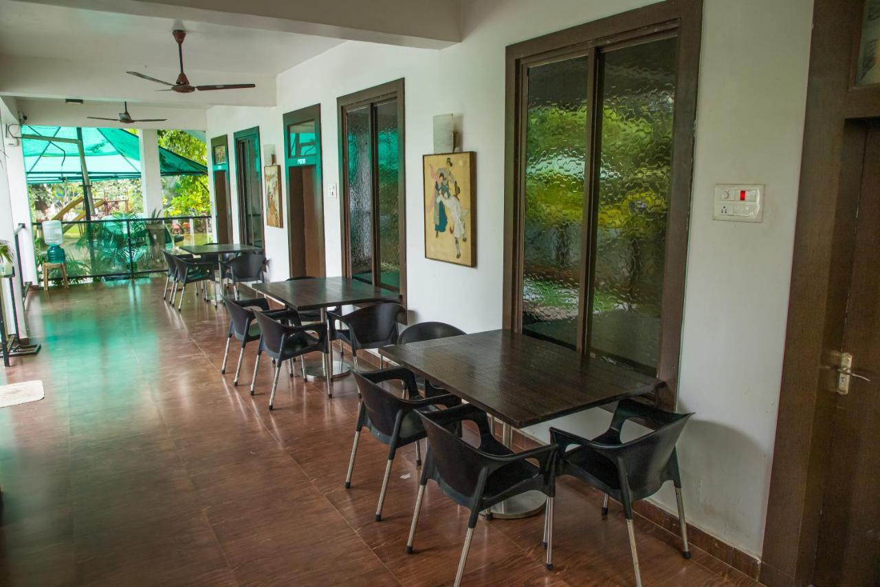 Sanidhya Resort Alībāg Exterior foto