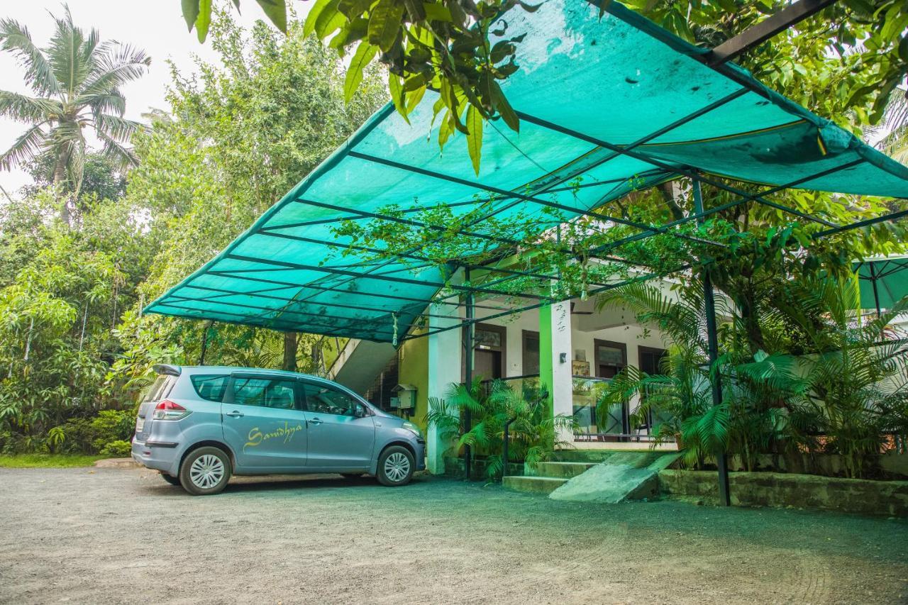 Sanidhya Resort Alībāg Exterior foto