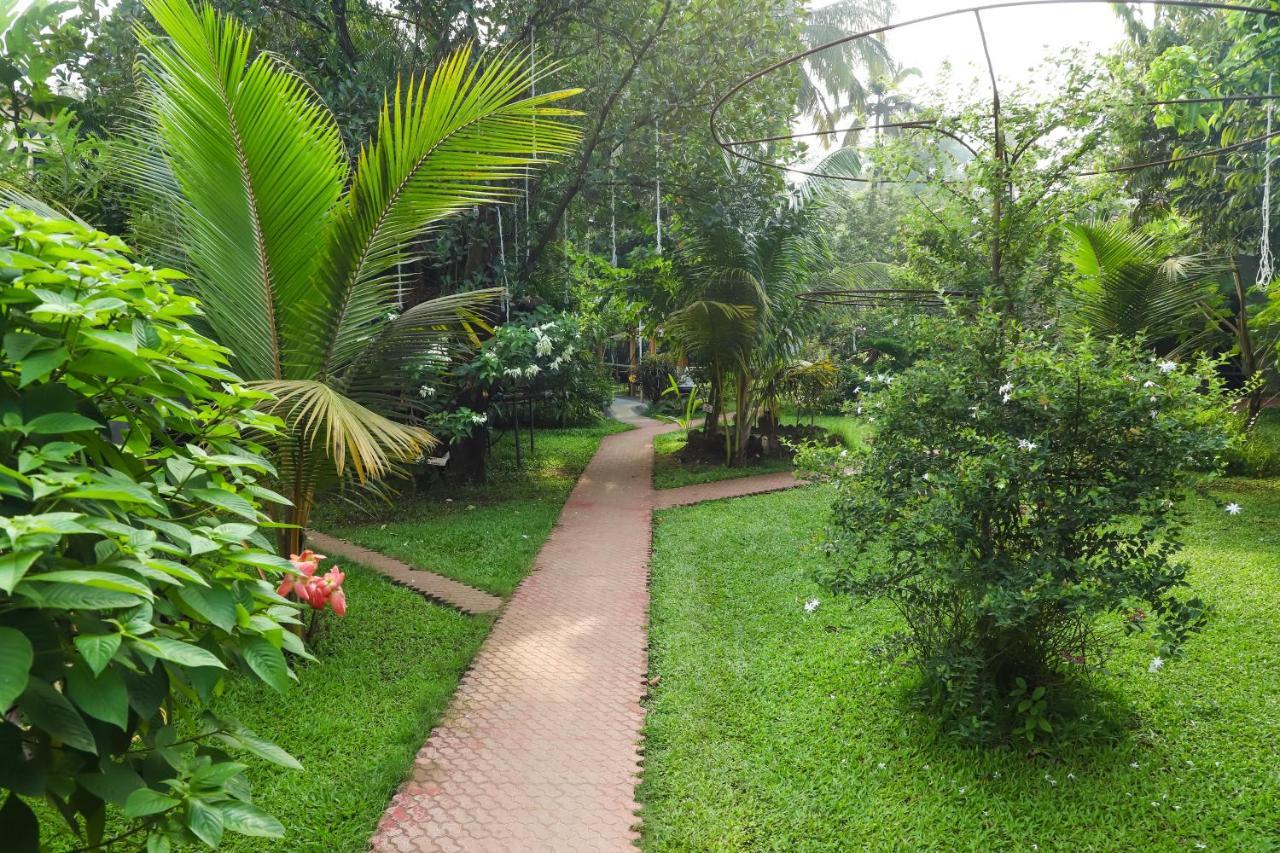 Sanidhya Resort Alībāg Exterior foto